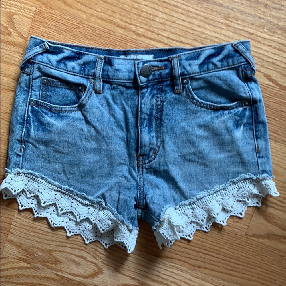 Free People Jean shorts with lace detail 25